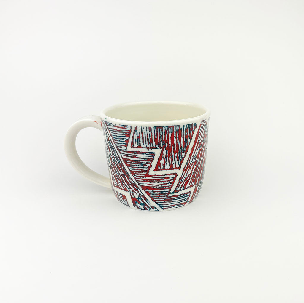 RED AND BLUE PORCELAIN CUP