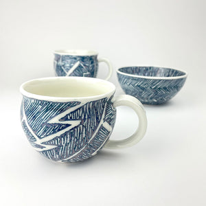 BLUE AND LILAC PORCELAIN CUP