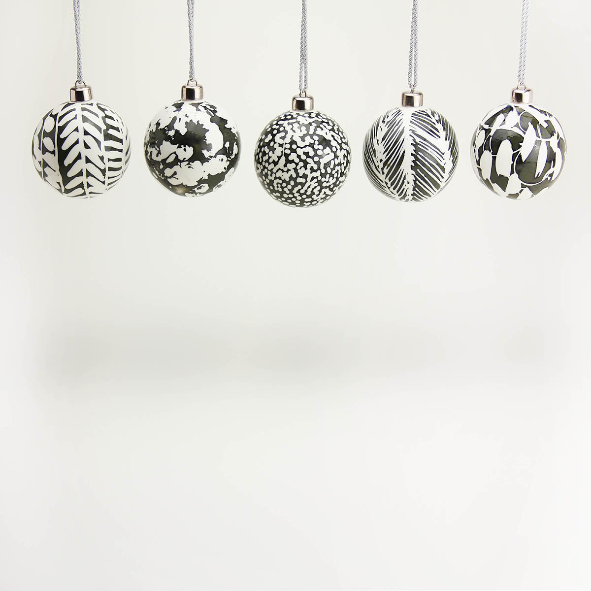 KHAKI BLACK CHRISTMAS ORNAMENT